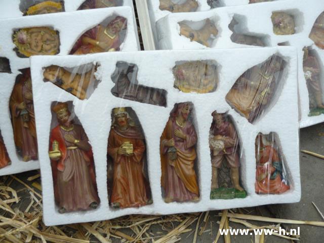 Kerststalpersonen van14.99 voor 9.99 Kerststalpersonen van14.99 voor 9.99