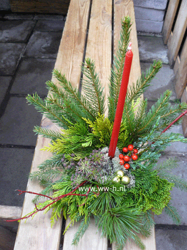 Kerststukje v.a. 3,99 Kerststukje v.a. 3,99